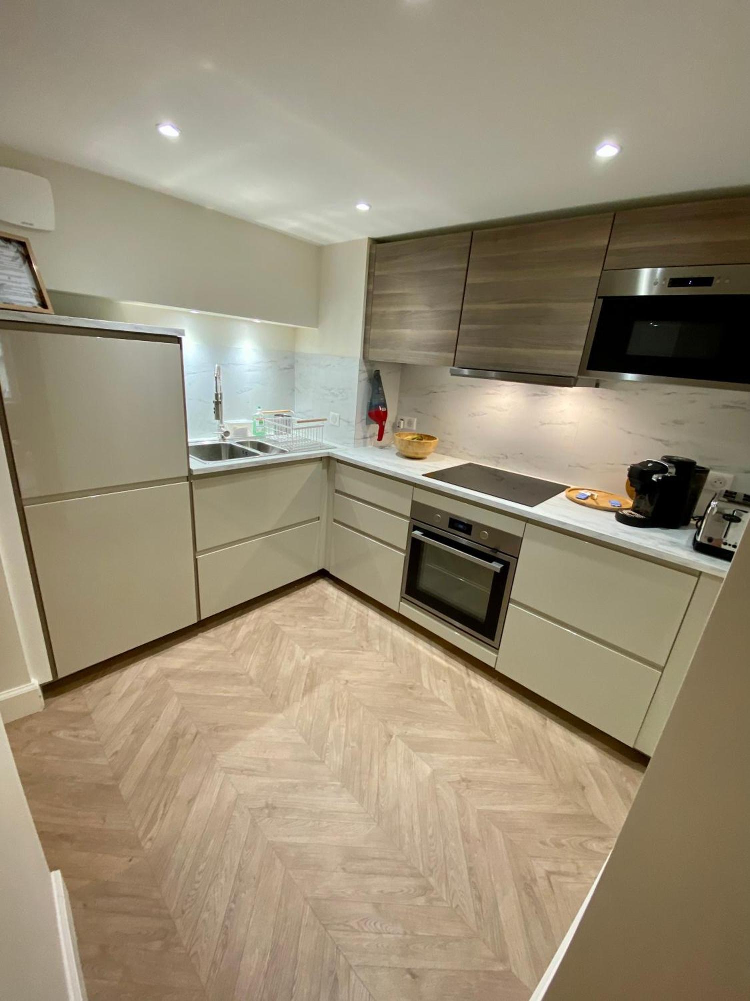 Superbe Appartement Terrasse Et Parking Gratuit Auxerre Extérieur photo